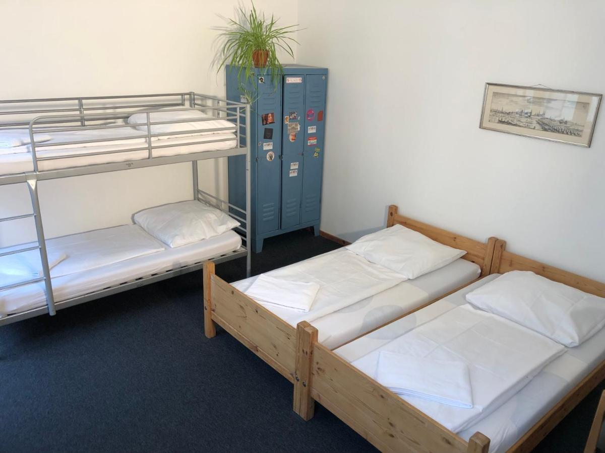 Fabrik - Hostal *