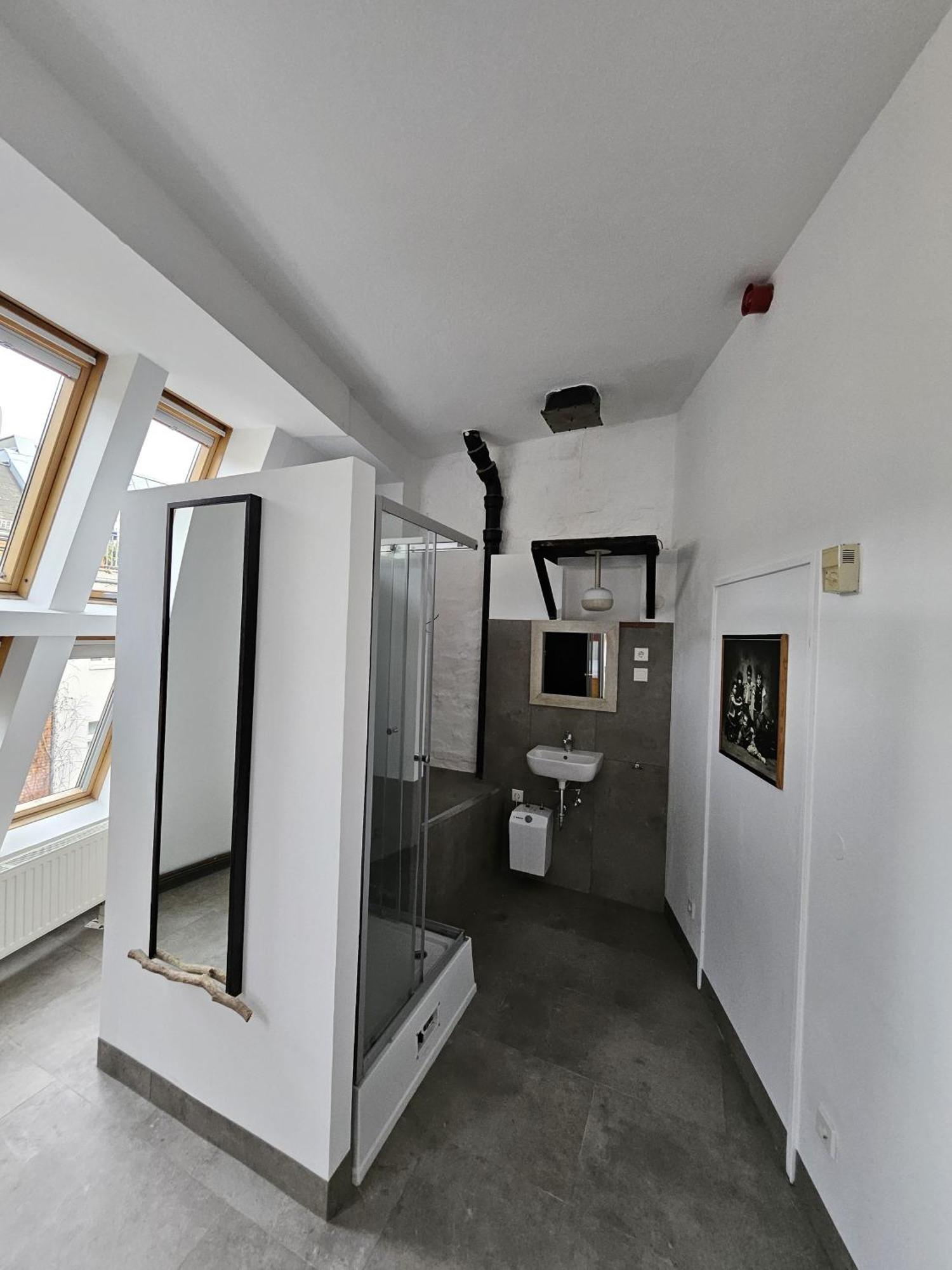 Hostel Fabrik - *