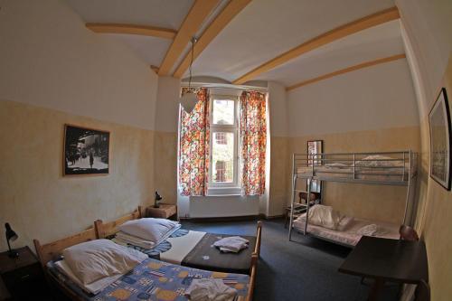 Hostel Fabrik - Baxpax *