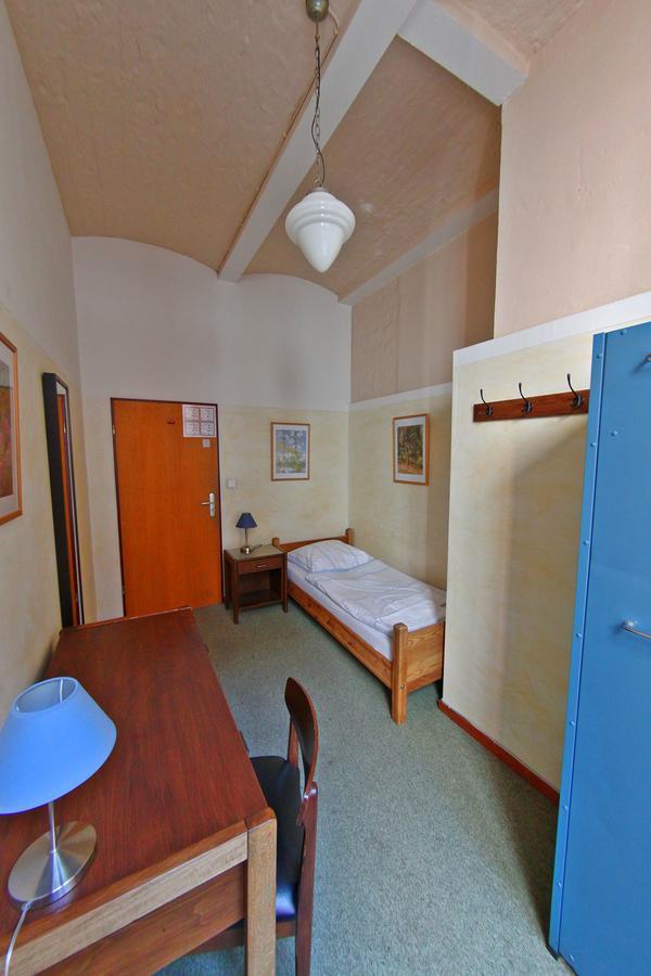 Fabrik - Baxpax Hostel